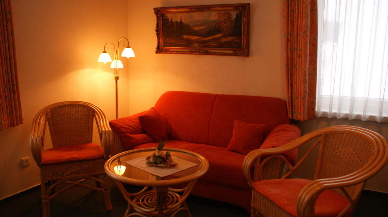 Hellental Landhotel Loenskrug חדר תמונה