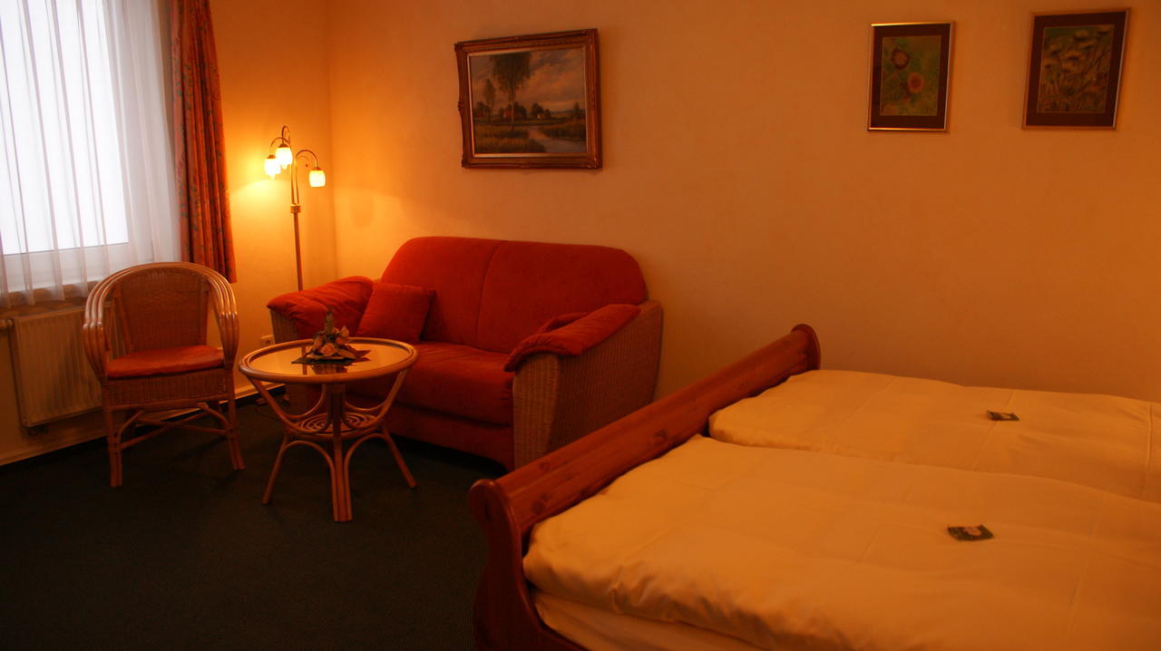 Hellental Landhotel Loenskrug חדר תמונה