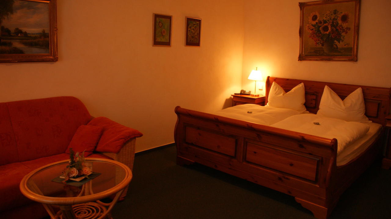 Hellental Landhotel Loenskrug חדר תמונה
